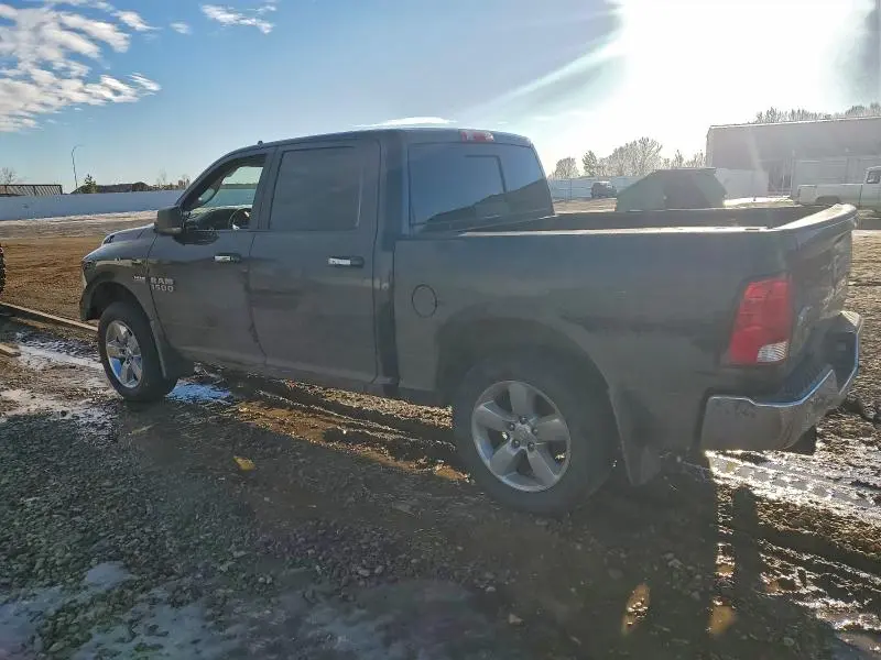 2017 RAM 1500 SLT  