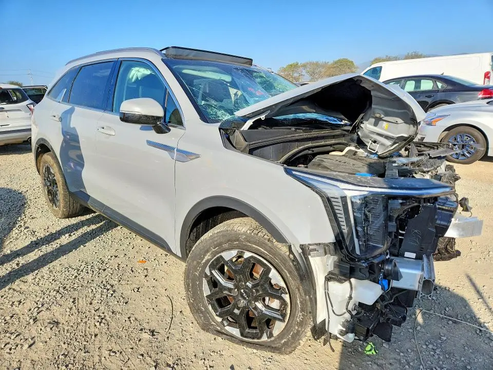2025 KIA SORENTO   