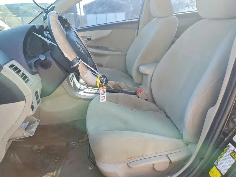 2013 TOYOTA COROLLA BASE  