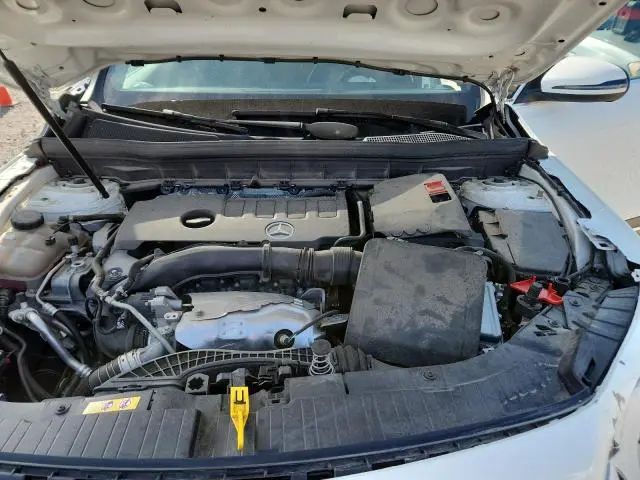 2023 MERCEDES-BENZ GLB 250 4MATIC  