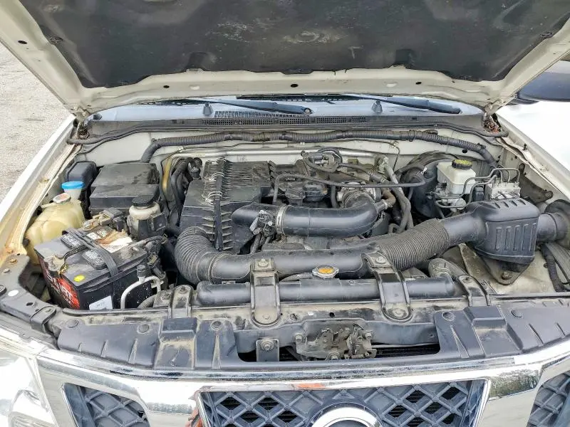 2012 NISSAN FRONTIER S  