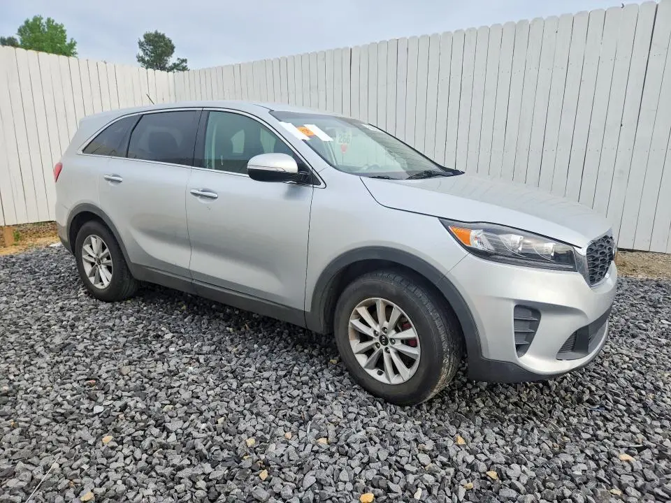 2020 KIA SORENTO S  