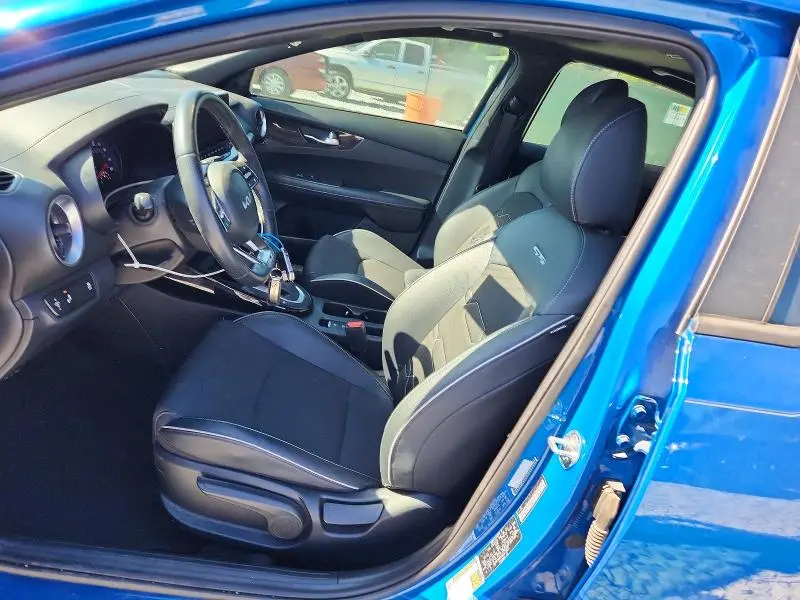 2022 KIA FORTE GT LINE  