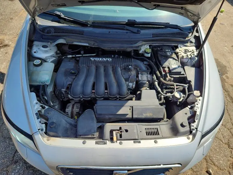 2010 VOLVO S40 2.4I  