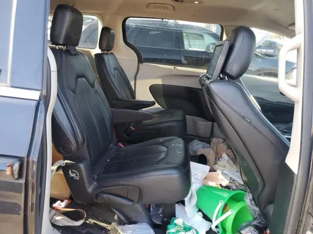 2018 CHRYSLER PACIFICA TOURING L PLUS  