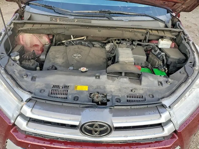 2019 TOYOTA HIGHLANDER XLE  