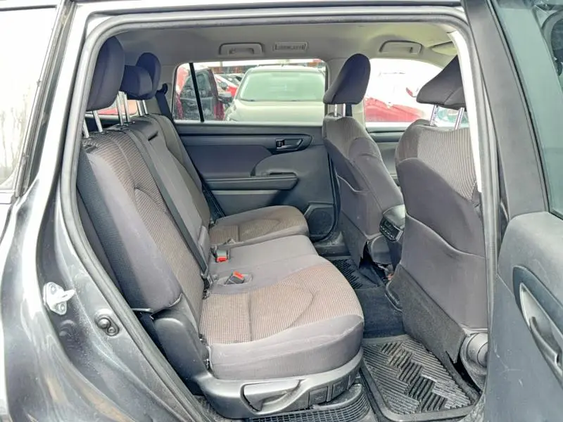 2021 TOYOTA HIGHLANDER HYBRID LE  