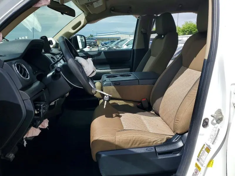 2015 TOYOTA TUNDRA SR5  