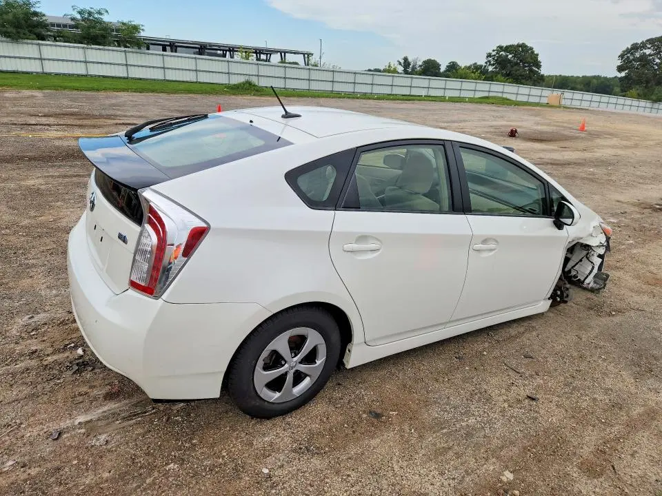 2014 TOYOTA PRIUS THREE  