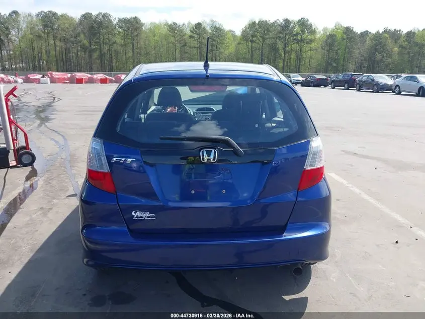2013 HONDA FIT  