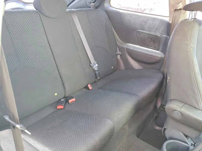 2011 HYUNDAI ACCENT GS  