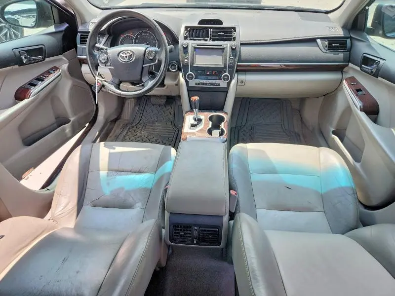 2012 TOYOTA CAMRY XLE  