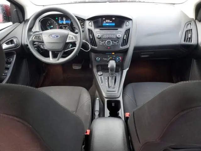 2017 FORD FOCUS SE  