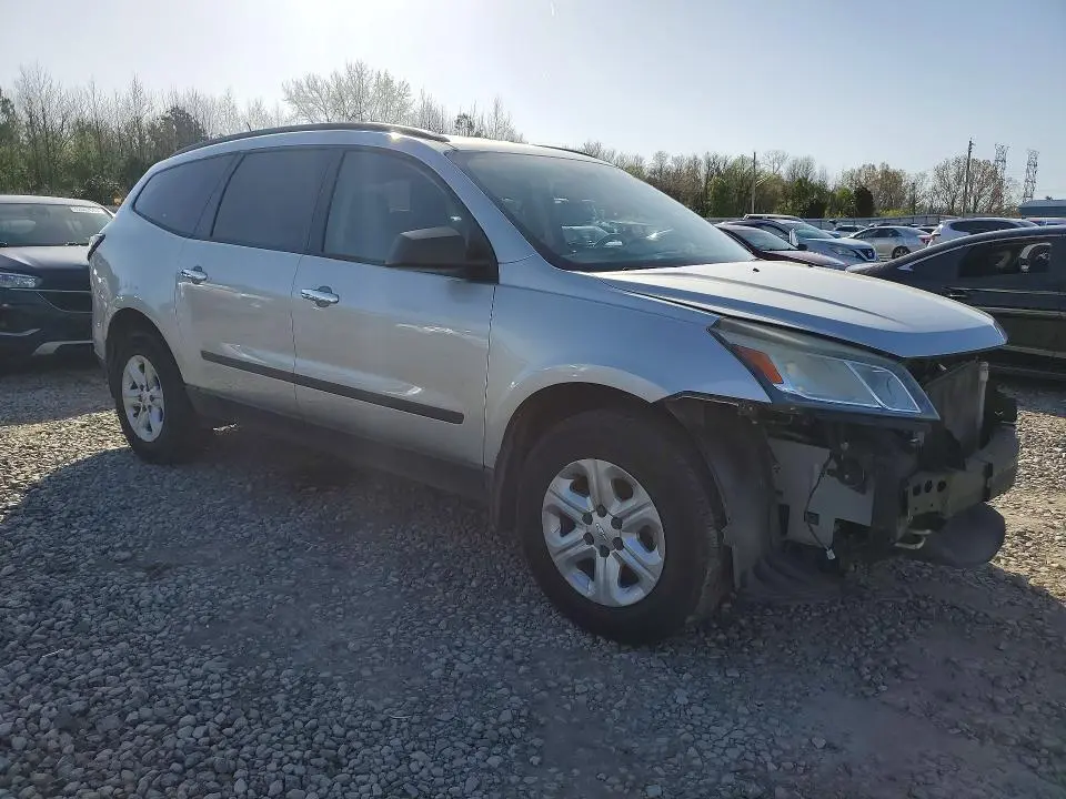 2017 CHEVROLET TRAVERSE LS  