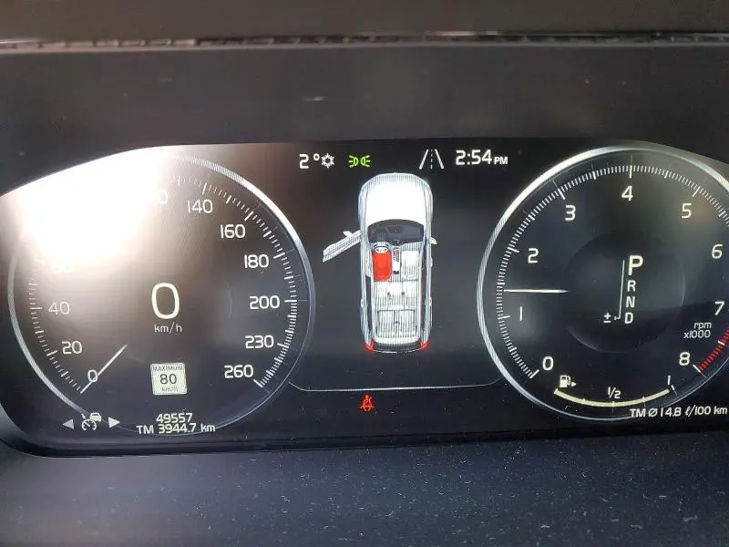 2019 VOLVO XC90 T6 MOMENTUM  