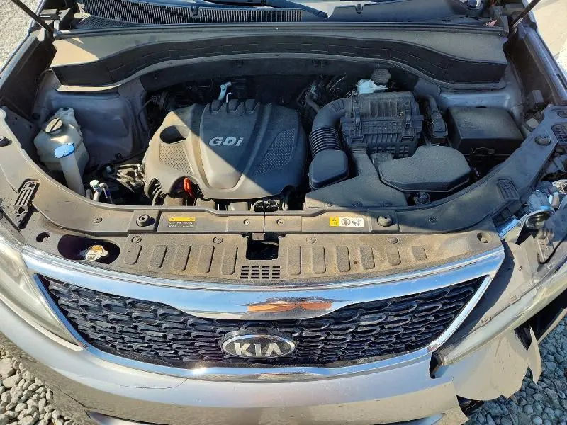2015 KIA SORENTO LX  