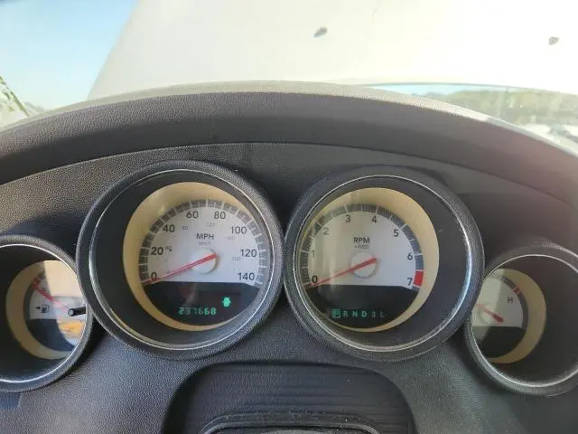 2010 DODGE CHARGER SXT  