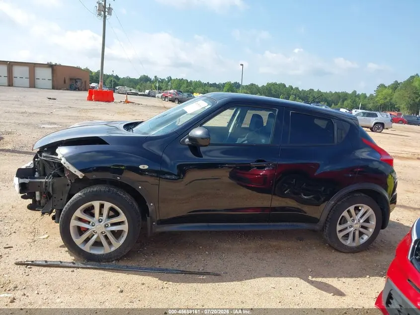 2014 NISSAN JUKE SV