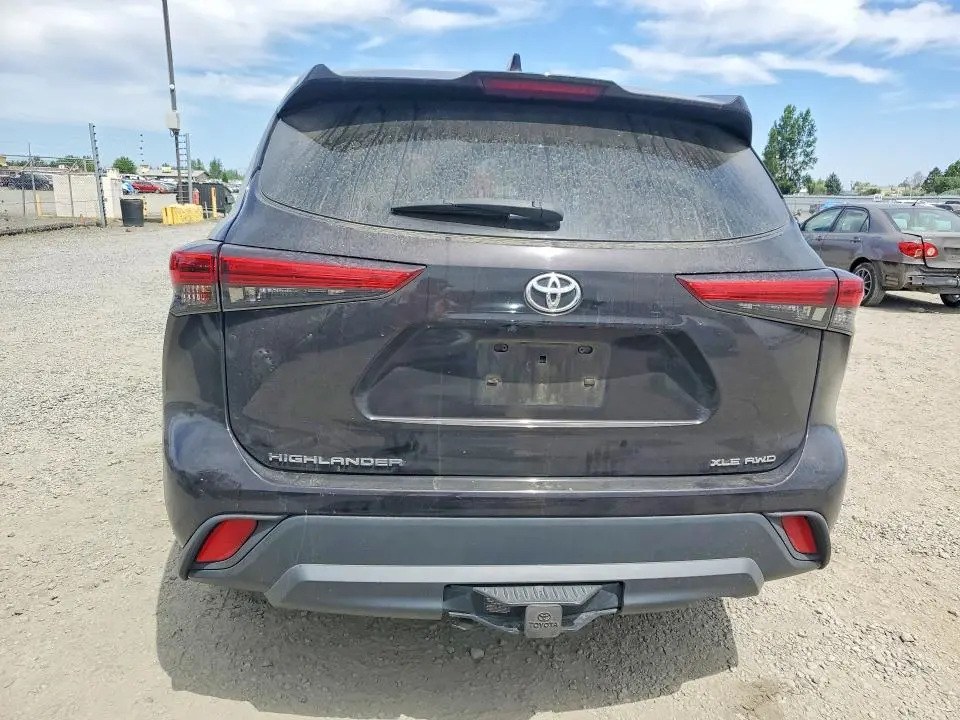 2020 TOYOTA HIGHLANDER XLE  