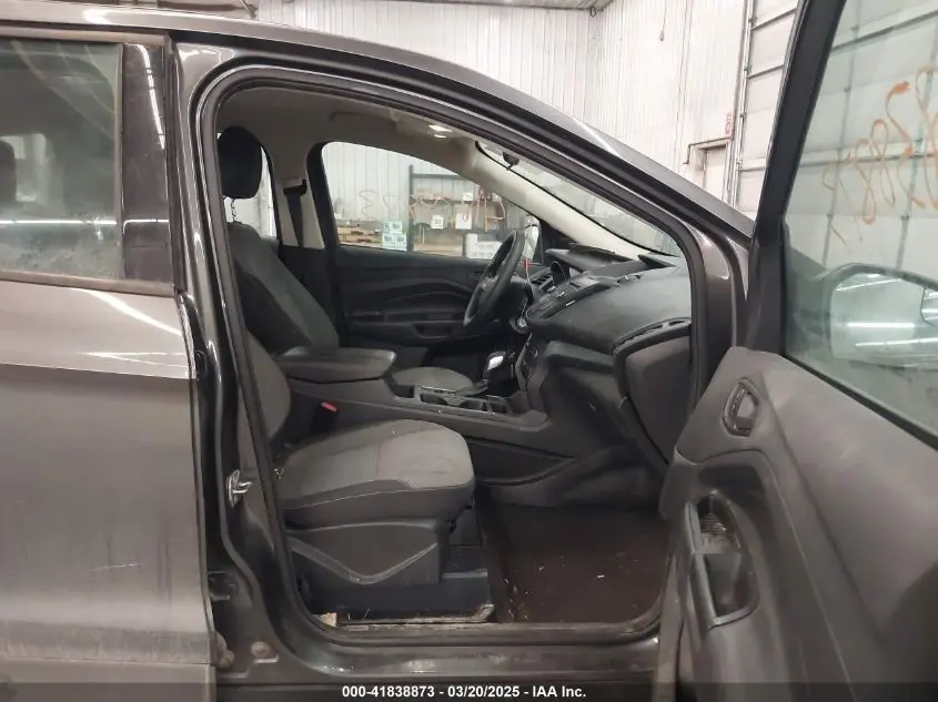 2017 FORD ESCAPE S