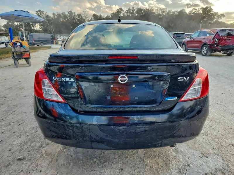 2013 NISSAN VERSA S  
