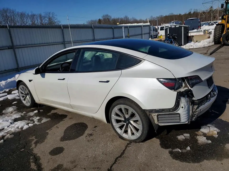2021 TESLA MODEL 3   
