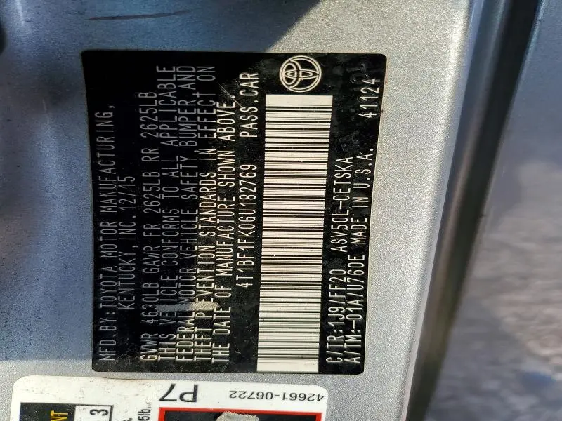 2016 TOYOTA CAMRY SE  
