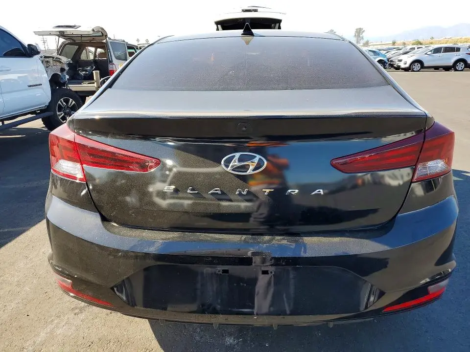 2019 HYUNDAI ELANTRA SEL  