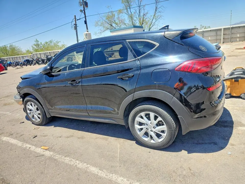 2020 HYUNDAI TUCSON SE  