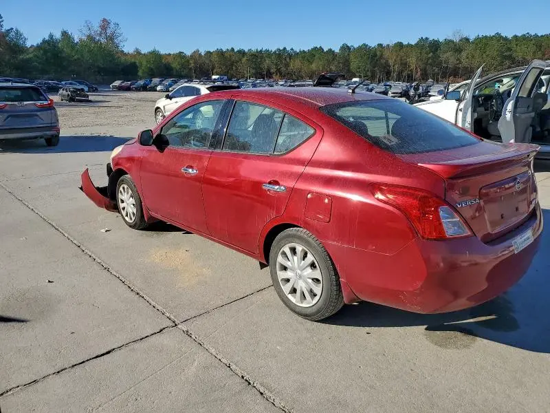 2014 NISSAN VERSA S  