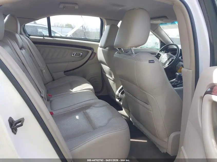 2010 FORD TAURUS LIMITED