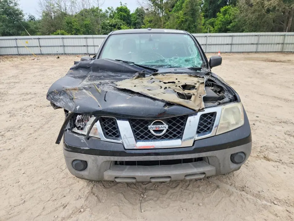 2014 NISSAN FRONTIER SV  