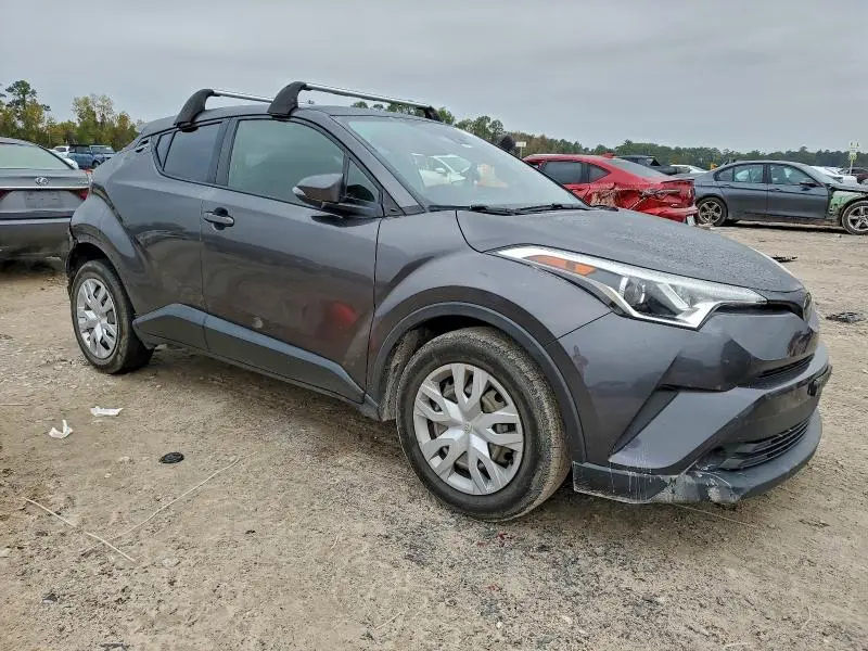 2019 TOYOTA C-HR XLE  