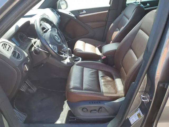 2013 VOLKSWAGEN TIGUAN S  