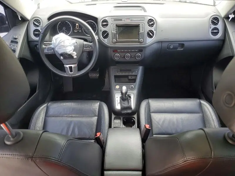 2017 VOLKSWAGEN TIGUAN   