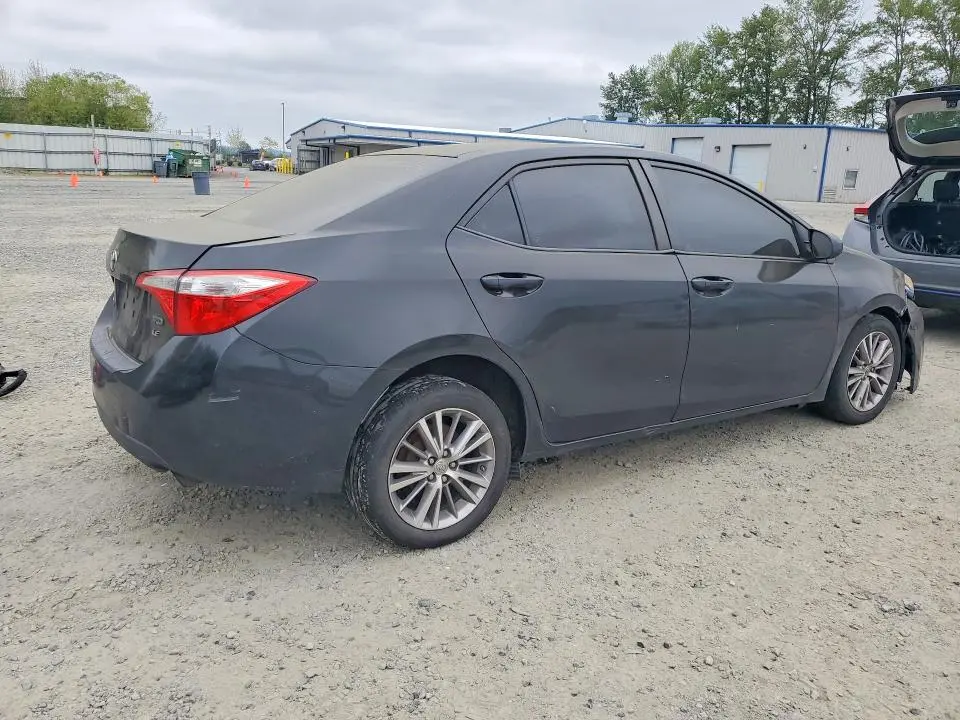 2015 TOYOTA COROLLA LE PLUS  