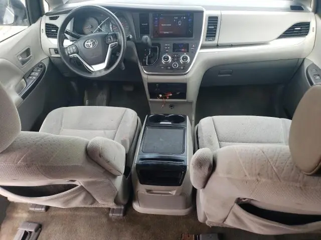 2015 TOYOTA SIENNA LE  