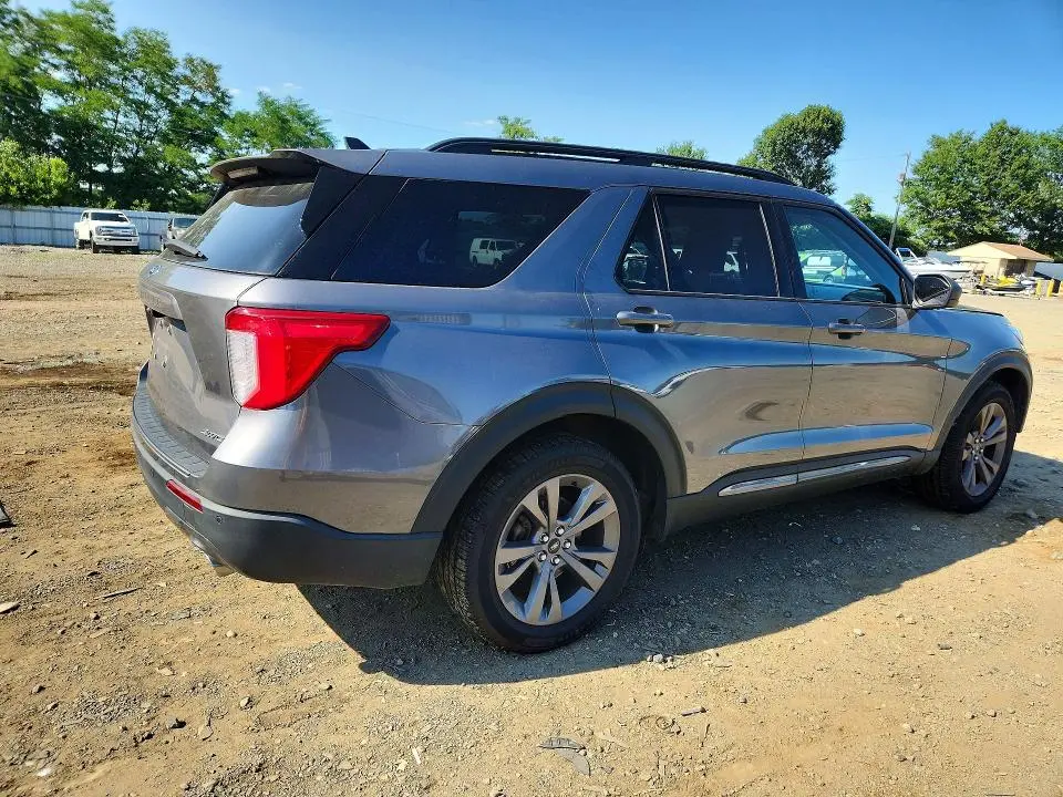 2021 FORD EXPLORER XLT  
