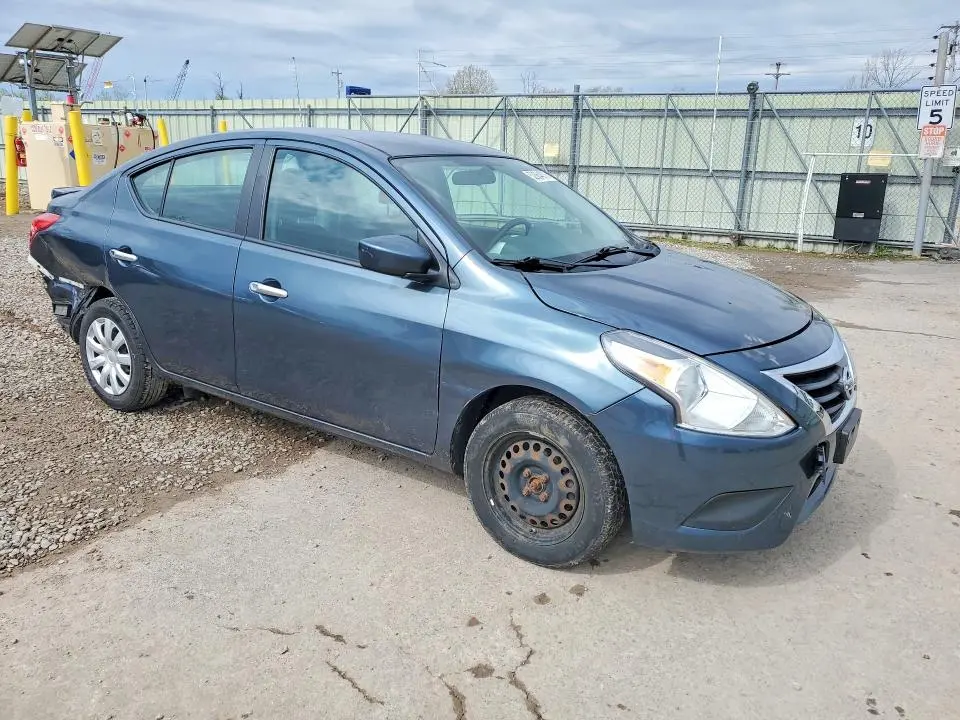 2016 NISSAN VERSA 1.6 SV  
