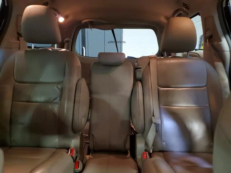 2016 TOYOTA SIENNA XLE PREMIUM 8-PASSENGER  
