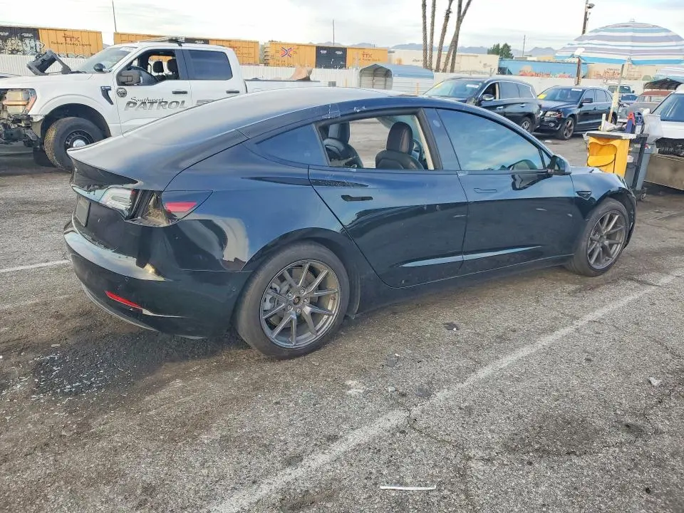 2021 TESLA MODEL 3   