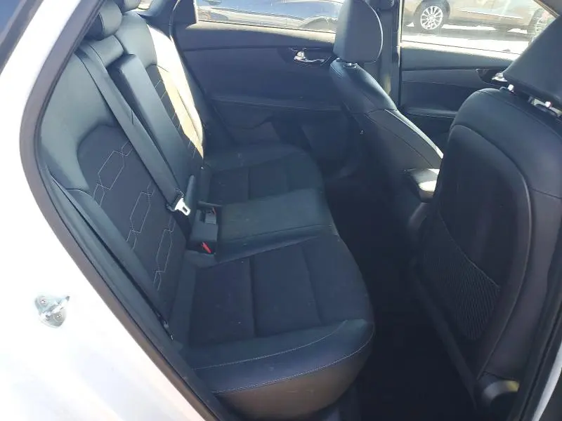 2022 KIA FORTE GT LINE  
