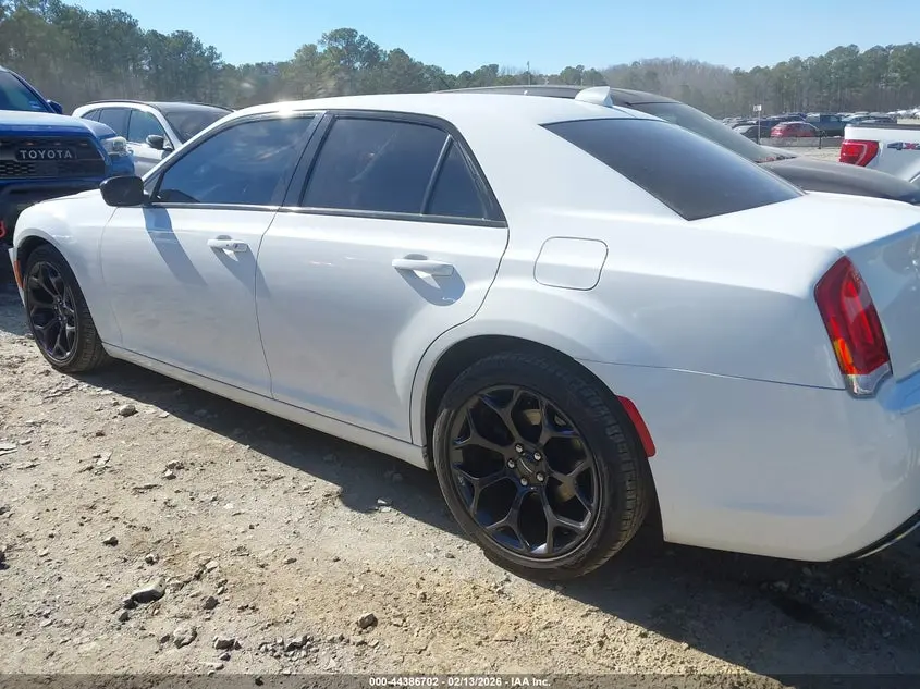 2019 CHRYSLER 300 TOURING