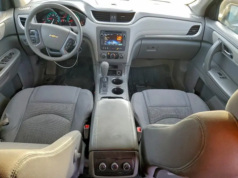 2014 CHEVROLET TRAVERSE LS  