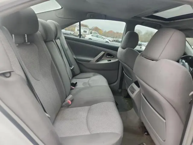 2010 TOYOTA CAMRY BASE  