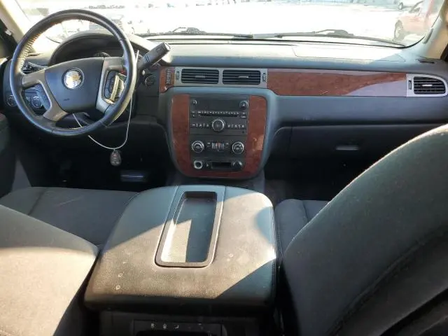 2011 CHEVROLET TAHOE K1500 LS  