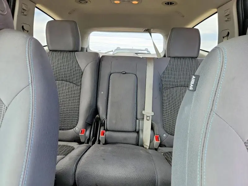 2017 CHEVROLET TRAVERSE LS  