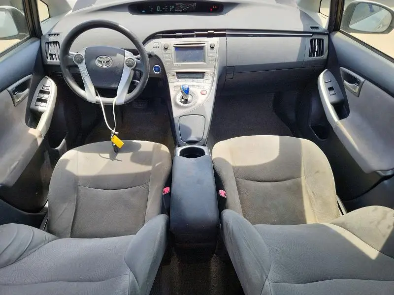 2012 TOYOTA PRIUS THREE  