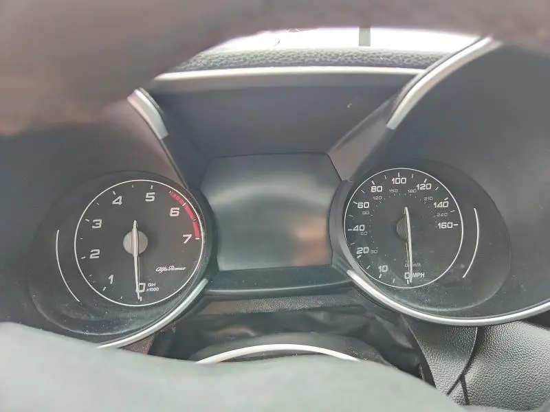 2017 ALFA ROMEO GIULIA TI  
