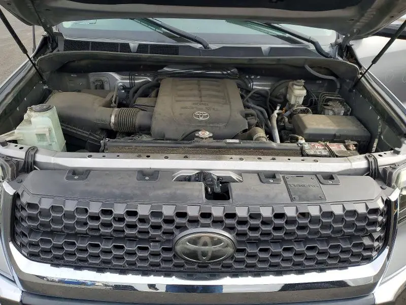 2018 TOYOTA TUNDRA CREWMAX SR5  